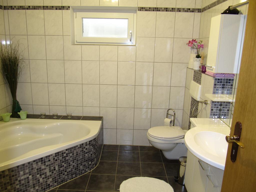 Ferienwohnung Weigert Sinzing 部屋 写真